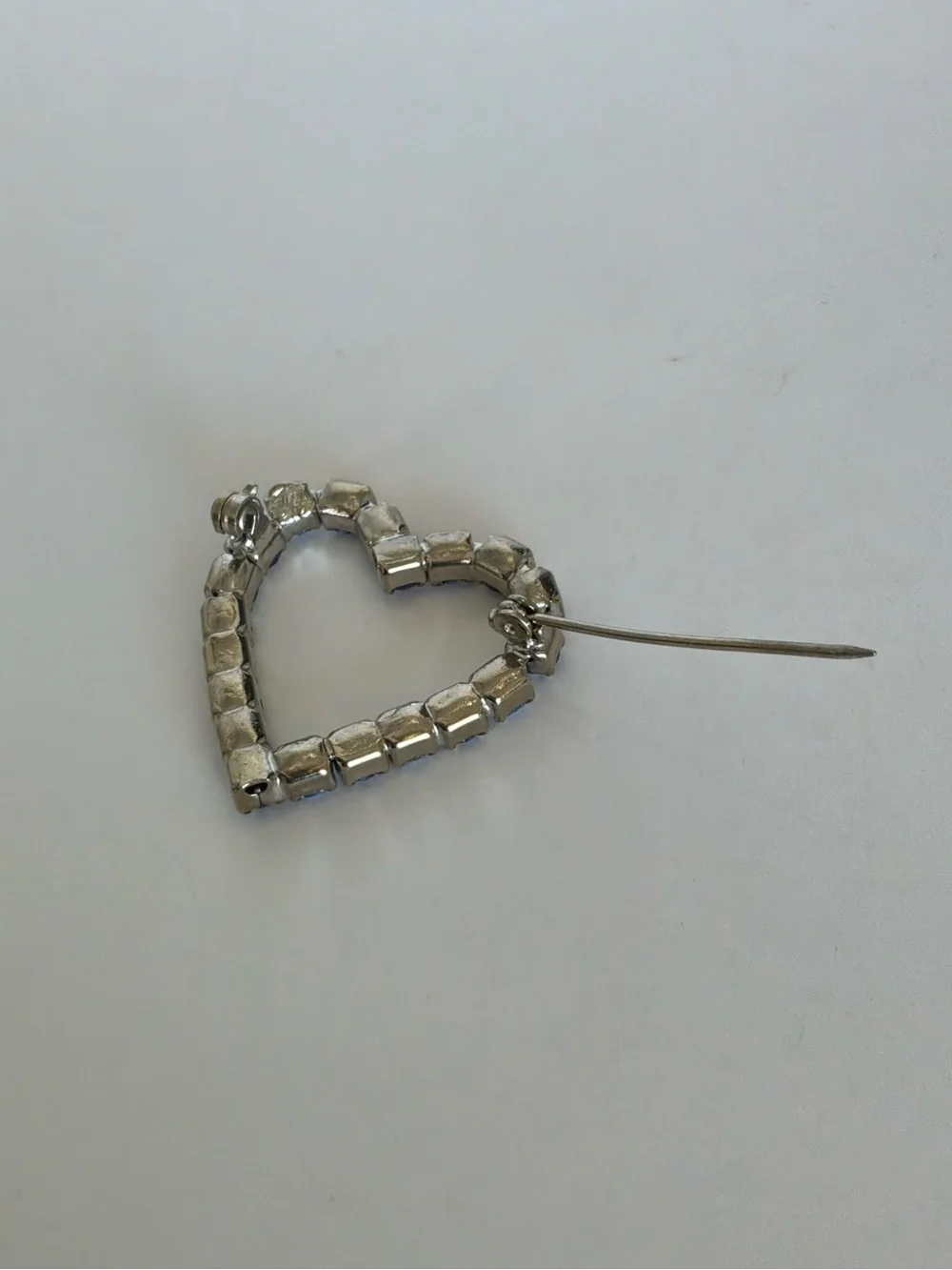 Vintage Open Heart Rhinestone Brooch Blue & Purple Crystal Silver Tone Pin